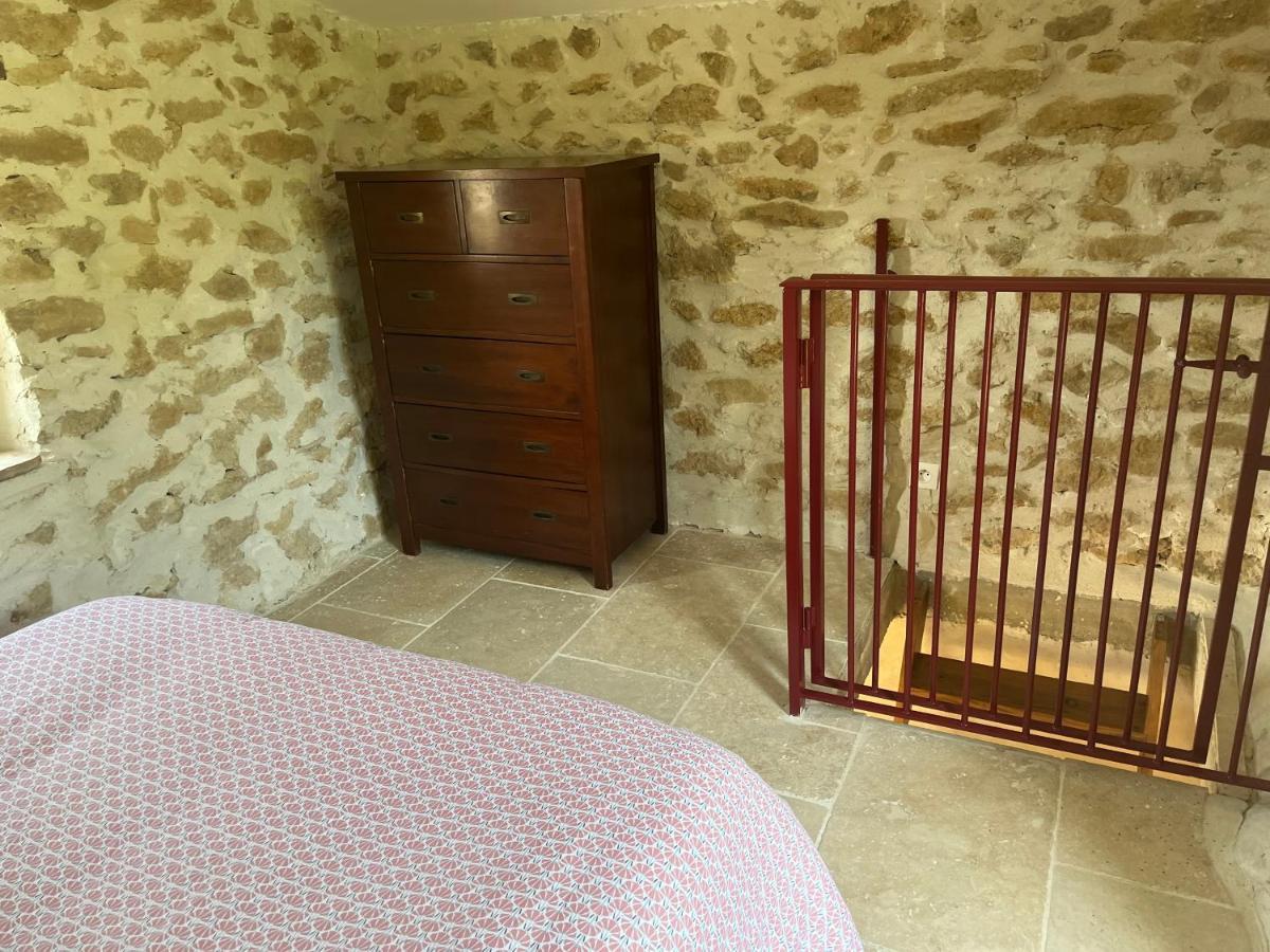 니옹 Cabanon Entoure De Montagnes Et D'Oliviers 빌라 외부 사진